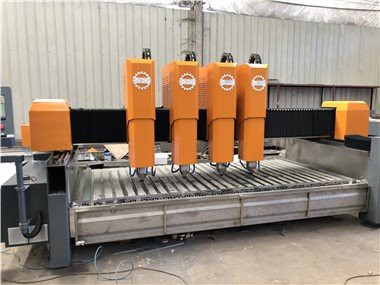 花崗岩用 4 ヘッド CNC ストーン彫刻機